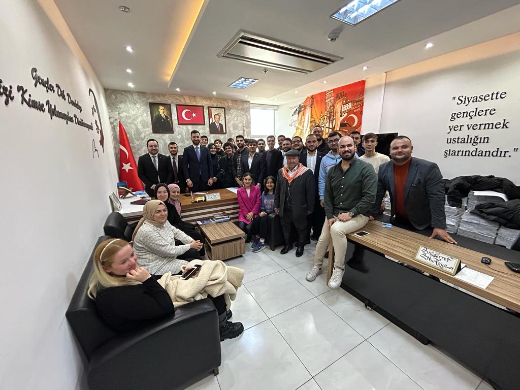 osmannazlier's tweet photo. İl Başkanlığımızda gerçekleştirilen aday adayı tanıtım toplantısında teşkilat mensuplarımızla bir araya gelerek 28. döneme dair ufkumuzu, vizyonumuzu paylaştık.

Her biri birbirinden değerli diğer aday adayı arkadaşlarımıza da memleketimize hizmet yolunda başarılar diliyorum. https://t.co/MLjekKTjhl