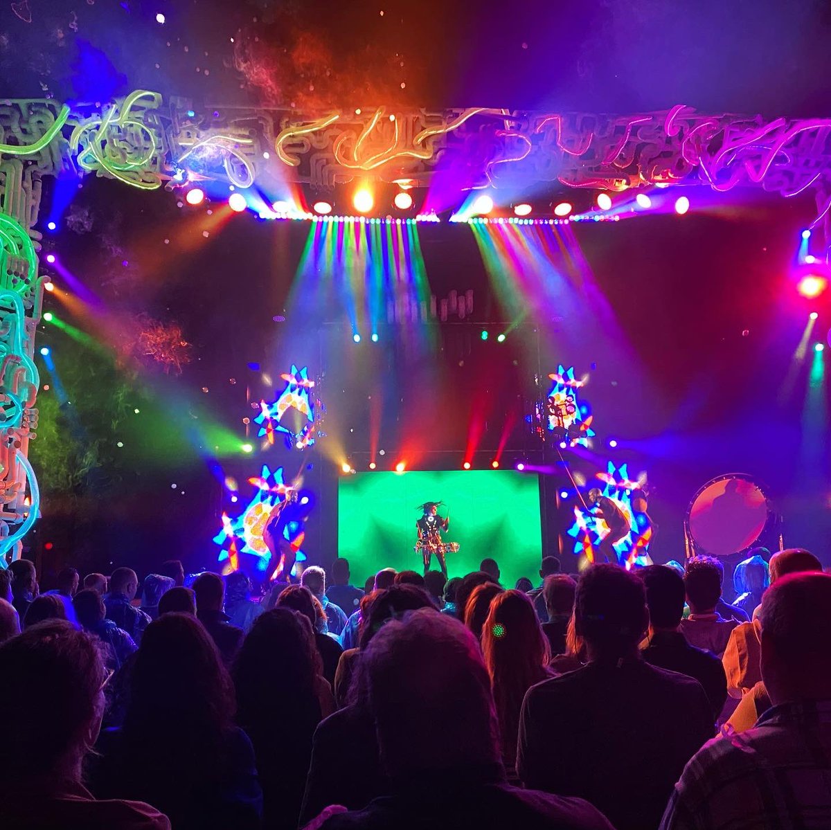 bluemangroup's tweet image. #BlueManWorldTour is back! Thanks for joining us for opening night in Rotterdam, Netherlands 🌈