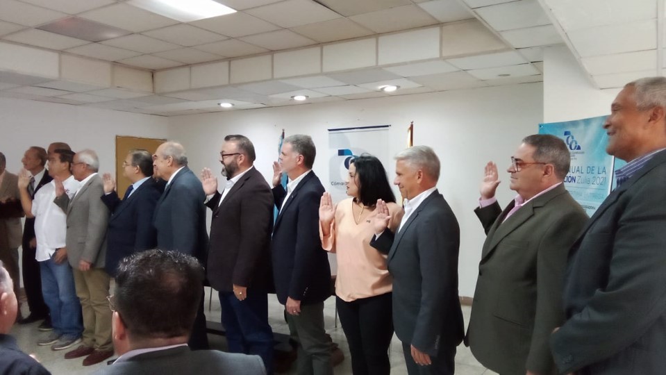 CIZ felicita al Ing. Néstor Diaz, nuevo Pdte. de la Cámara de la Construcción del Zulia. EXITOS a la Junta Directiva entrante.
<a href="/pavohenry/">Henry Perez</a> <a href="/FedecamarasZul/">Fedecámaras Zulia</a> <a href="/Conindustria/">Conindustria</a>