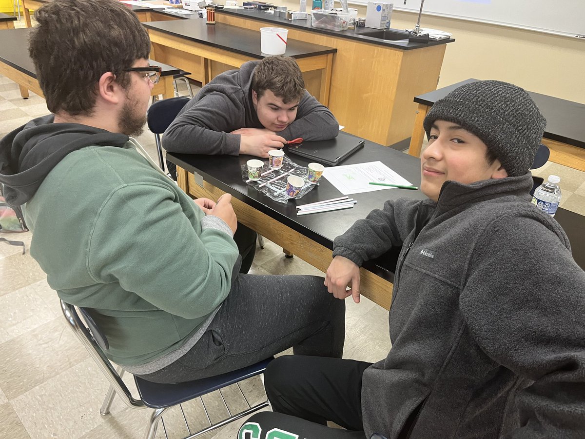 LCHSCoCorner's tweet photo. Thanks to Mr. Auston for the invite to watch STEM in action! How many pennies can each raft hold before they sink? It was fascinating to hear each group’s reasoning for their raft construction. @LakesEagles @CallieTillett @sliarakos7 https://t.co/ULpi480Agd