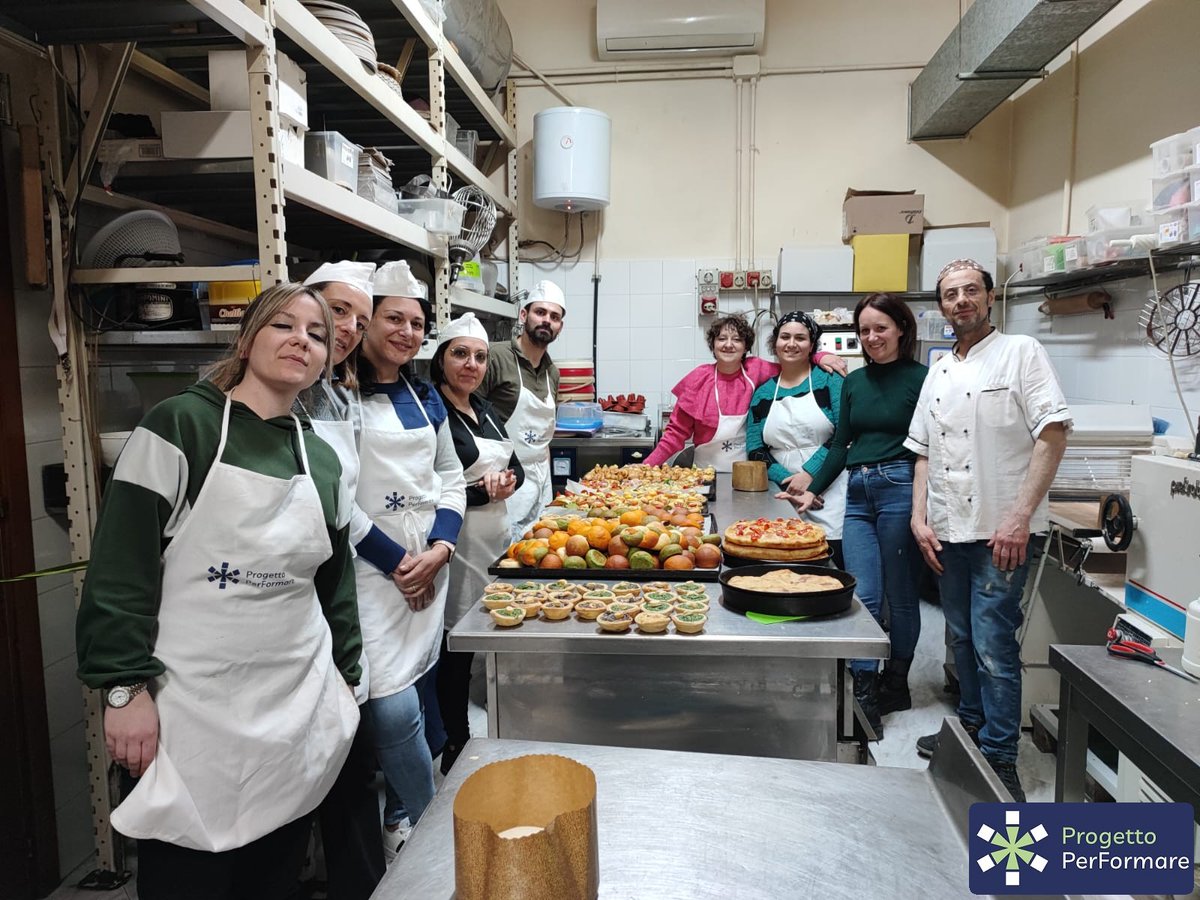 PPerFormare's tweet photo. Corso pratico di pasticceria a Martina Franca, in provincia di Taranto (Puglia).
#martinafranca #taranto #puglia #progettoperformare #performare #formazione #corso #corsodipasticceria #pasticceria https://t.co/J9gsvxC5E1