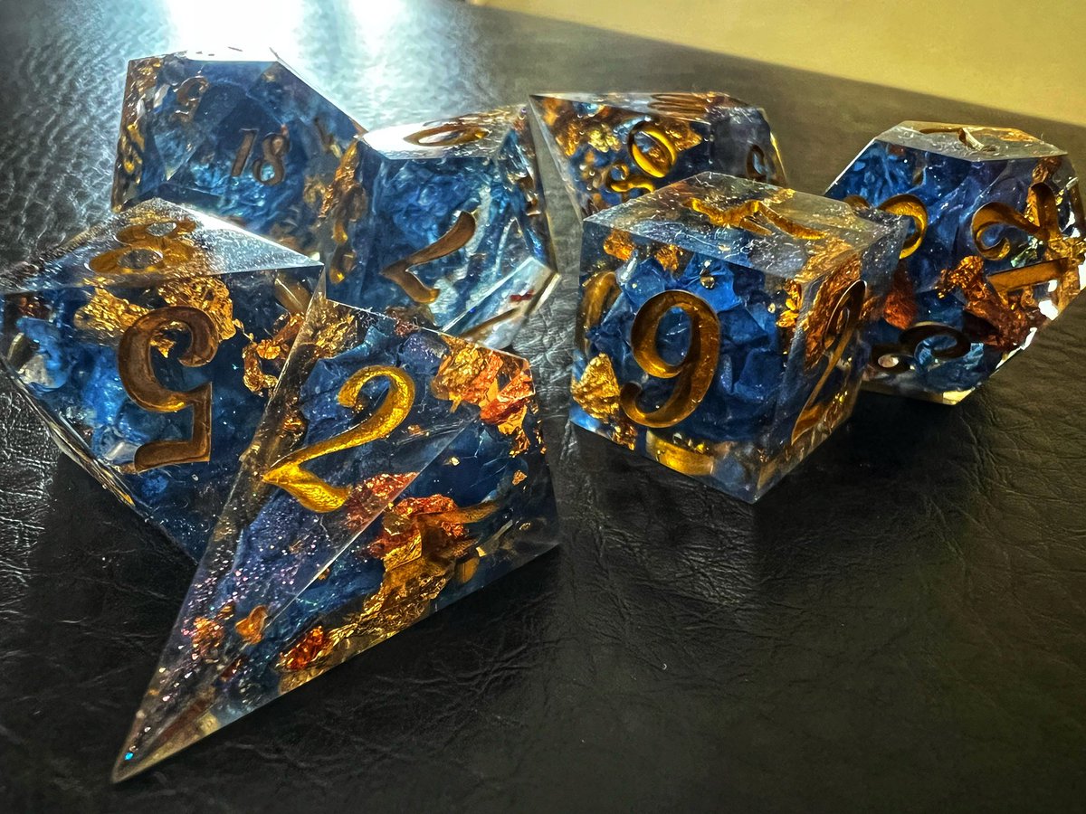 Drafts_Dragons's tweet photo. 🪄 New shop drop!

https://t.co/ECfVo1AREw

#dnd #dnd5e #RPG #ttrpg #dice https://t.co/8O2ao1oNE7