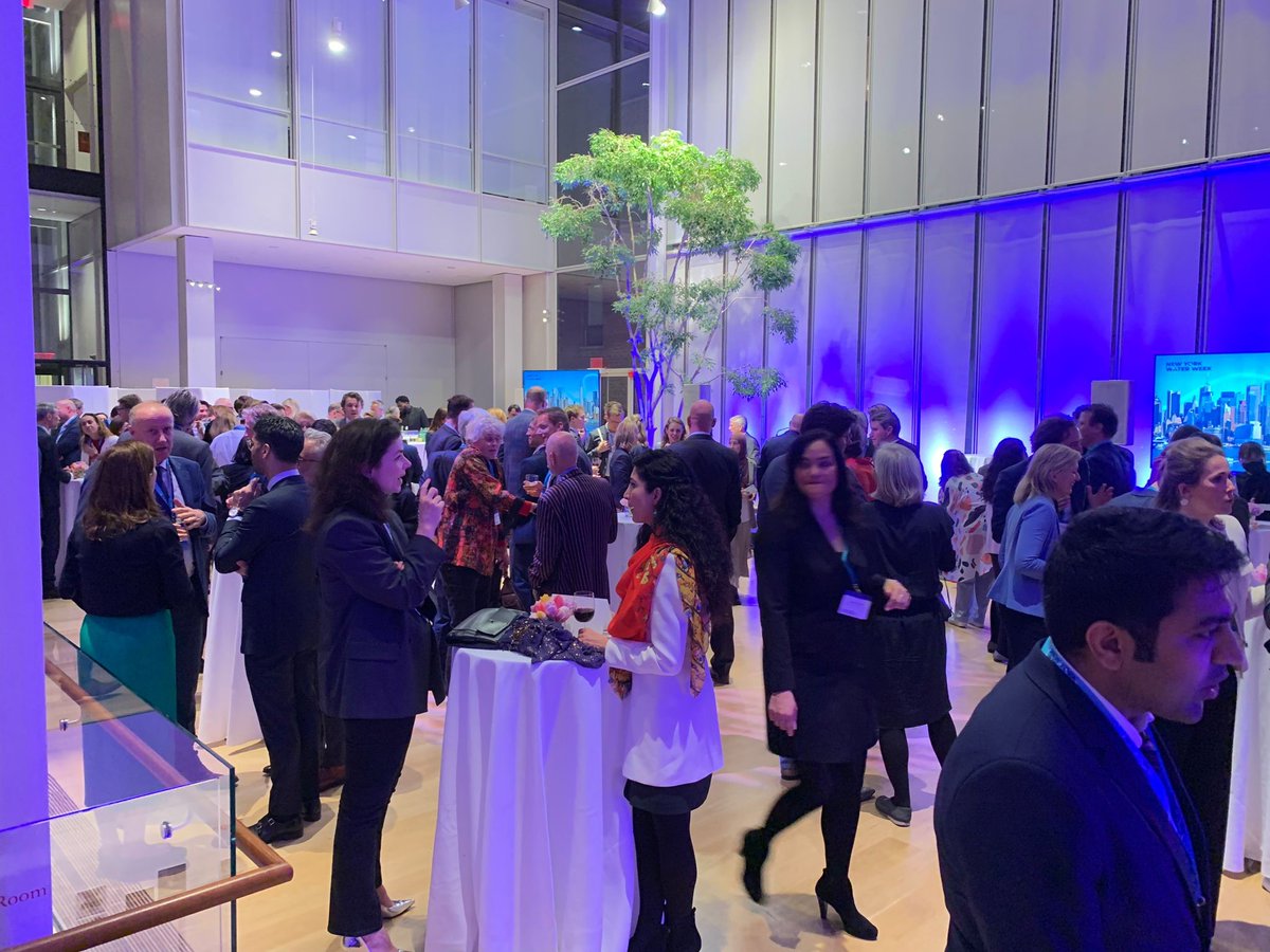 EENnl's tweet photo. Let's make waves for water! Succesvol b2b matchmaking event tijdens New York Water Week. #EENCanHelp ๐คhttps://t.co/Vfig1HBBgK https://t.co/CoSgzZE0Wm