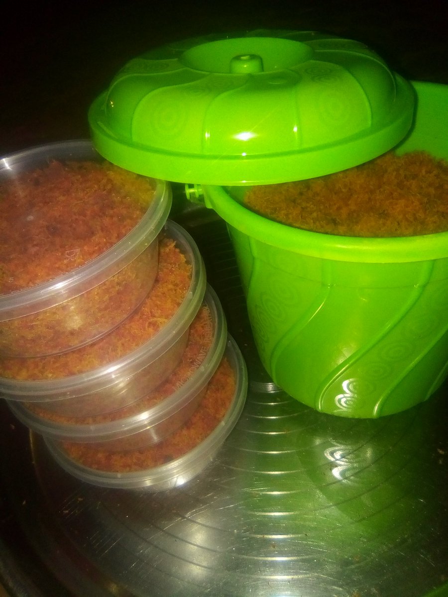 Maryaamah_VA's tweet photo. بسم الله الرحمن الرحيم. 
Order your tasty and delicious chicken floss (dambun kaza).
Ga dadi ga arha!

Location: Kaduna
Prices
Small pack: 1000
Medium pack: 2000
1litre bucket: 5000
2litre bucket: 9500

Pls Retweet❤️ https://t.co/fEY0aPq6D4