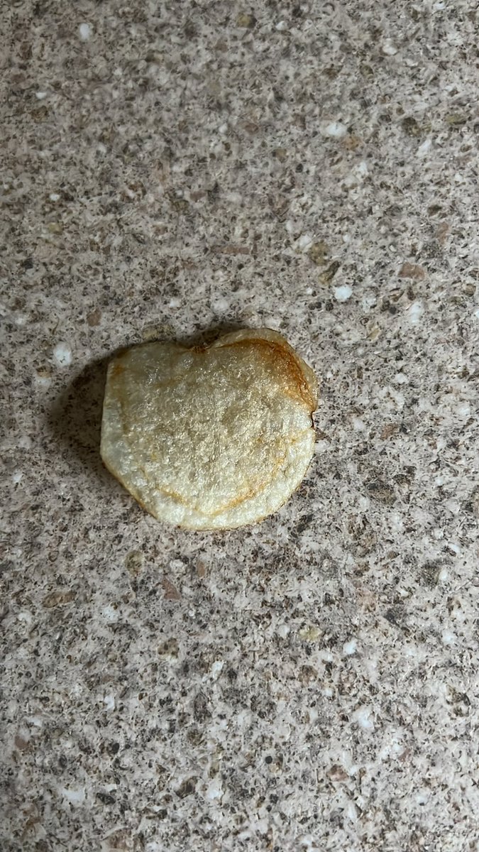 R4ksc's tweet photo. @walkers_crisps 

Hopefully this one is a winner this time 

#lovefromwalkers https://t.co/qp2QAM7jX2