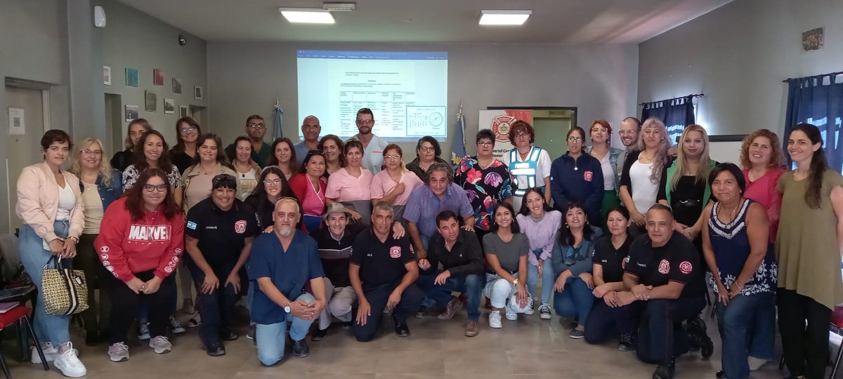 Mujeres y Género Tw tweet media