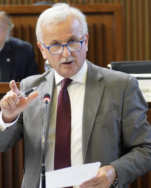 ➡️ Venerdì 24 marzo sarò al bar di Savogna alle ore 19.00

➡️ Sabato 25 marzo mi troverete alle 11.30 al Bar al Ponte di Ponte San Quirino

➡️ Alle 19.00, sempre del 25 marzo, al Bar da Ina di Mersino Basso.

Concludiamo questi cinque anni dove sono sempre stato: sul #territorio.