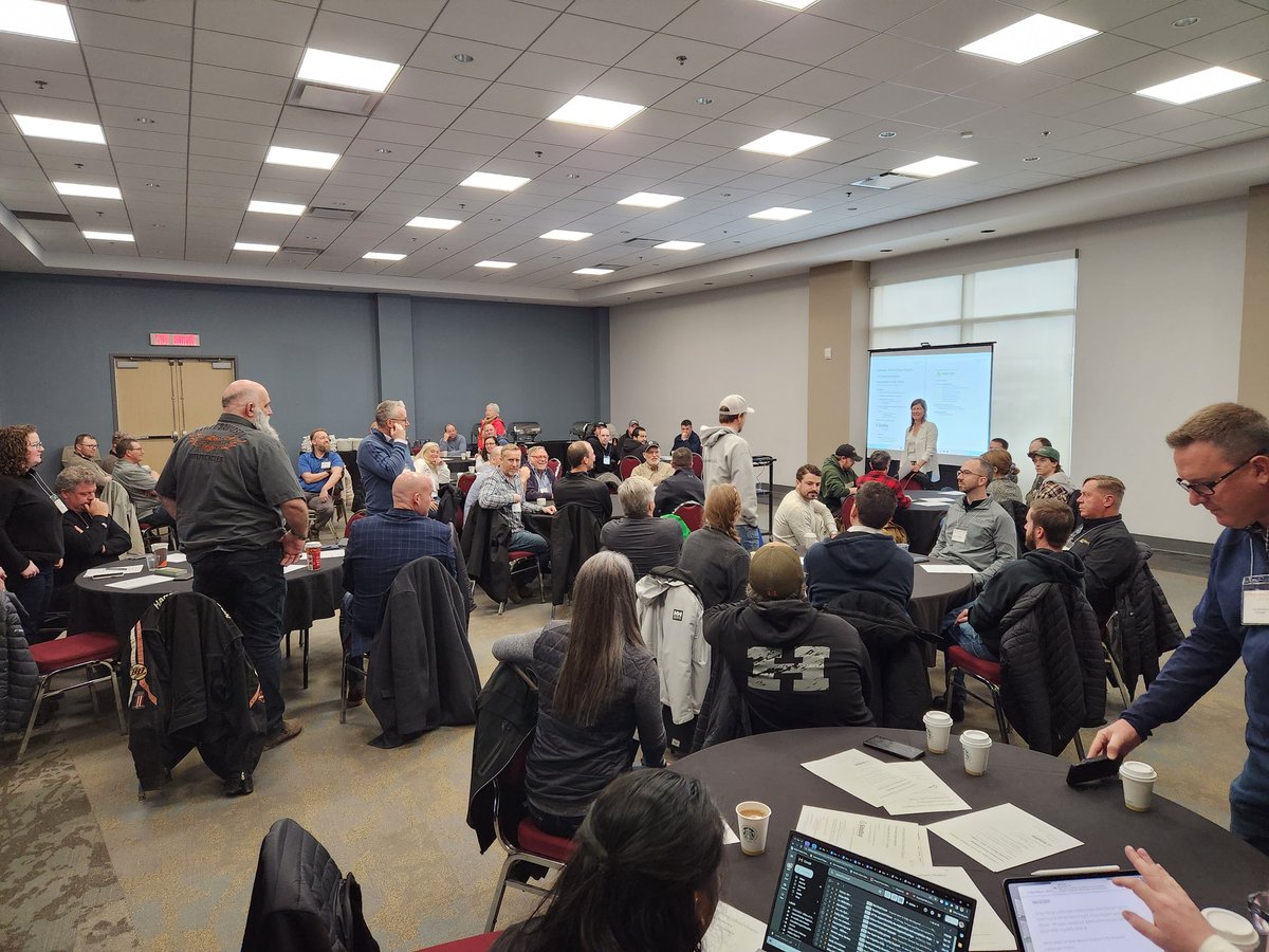 AGM for the Ottawa Chapter is underway. <a href="/LOassocMag/">LandscapeOntMag</a> <a href="/salemijoe/">Joe Salemi</a> huge turnout!