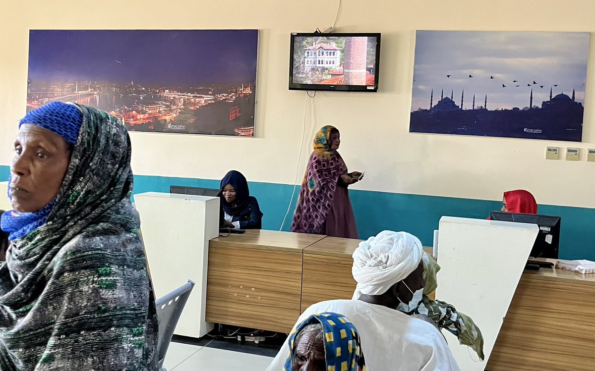 Hastanemiz bekleme alanlarında televizyon yayınımız başlamıştır.

بدأ تشغيل التلفزيون في صالات  الانتظار بالمستشفى.
<a href="/disabgm/">T.C. Sağlık Bakanlığı AB ve Dış İlişkiler G.M.</a> <a href="/sbkhgm/">Kamu Hastaneleri Genel Müdürlüğü</a> @TCHartumBE