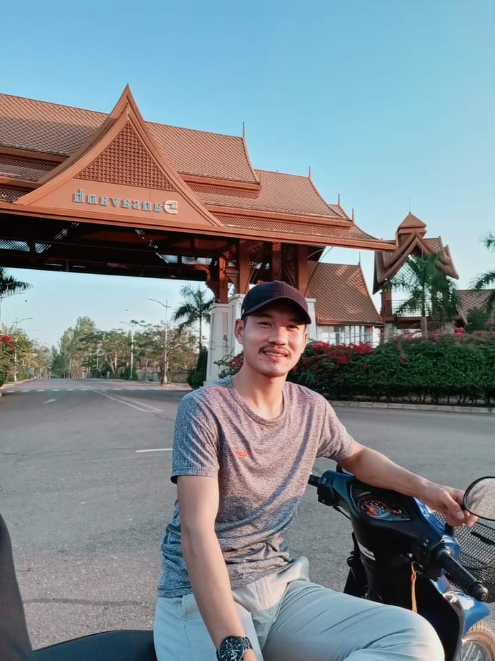 Vi84754170's tweet photo. ໃຫຍ່ຢູ່ເດີ https://t.co/VrKj3XJgqn
