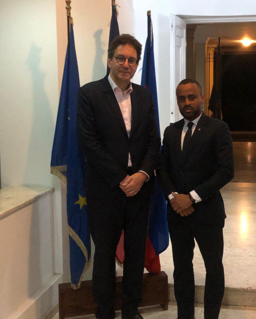 alexandre_rony's tweet photo. J’ai été reçu à la résidence privée de l’Ambassadeur de France en Haïti, #MrFabriceMauriès, ce vendredi 17 mars 2023.
#Rasanble
#CompromisHistorique https://t.co/xz7mJZDyHv