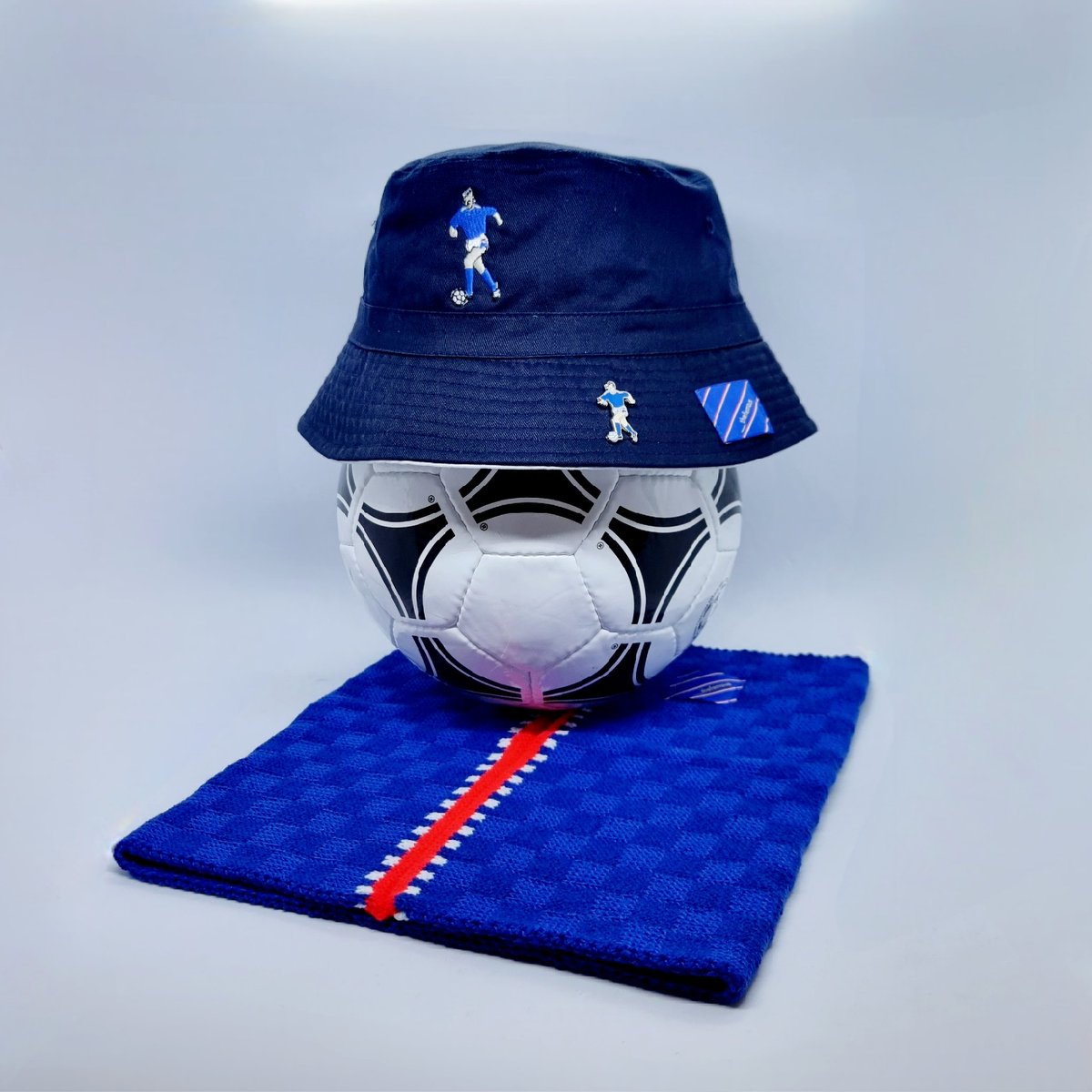 𝐼 𝑝𝑙𝑎𝑦𝑒𝑑 𝑓𝑜𝑟 𝑡ℎ𝑒 𝑡𝑒𝑎𝑚 𝐼 𝑙𝑜𝑣𝑒𝑑

We celebrate one of our own on a sad day in the Rangers calendar. Coop, 1956-1995. Always remembered.

COOP SCARF LAUNCH + LTD ED BUCKET GIVEAWAY. Tribute to one of our best entertainers. PLAY:

💙 Like
🔁 RT Post

Ends 26/03.
