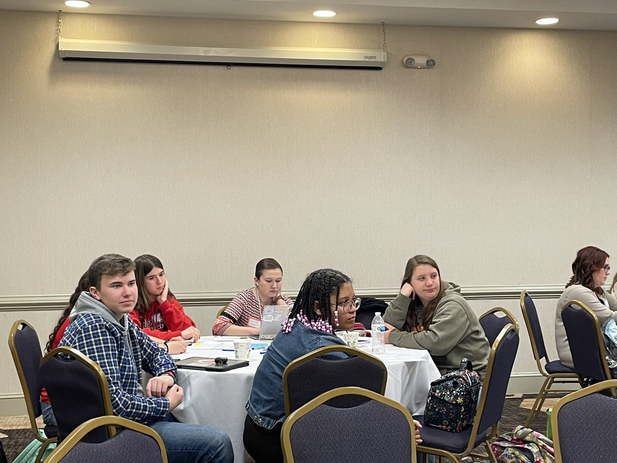 pammoran's tweet photo. The teens are in the house today for the @scl_va student leadership design institute - “think globally, act locally” to make a difference in school, community, the world #SLDTI #vaSCL https://t.co/MZdhsO5AT6
