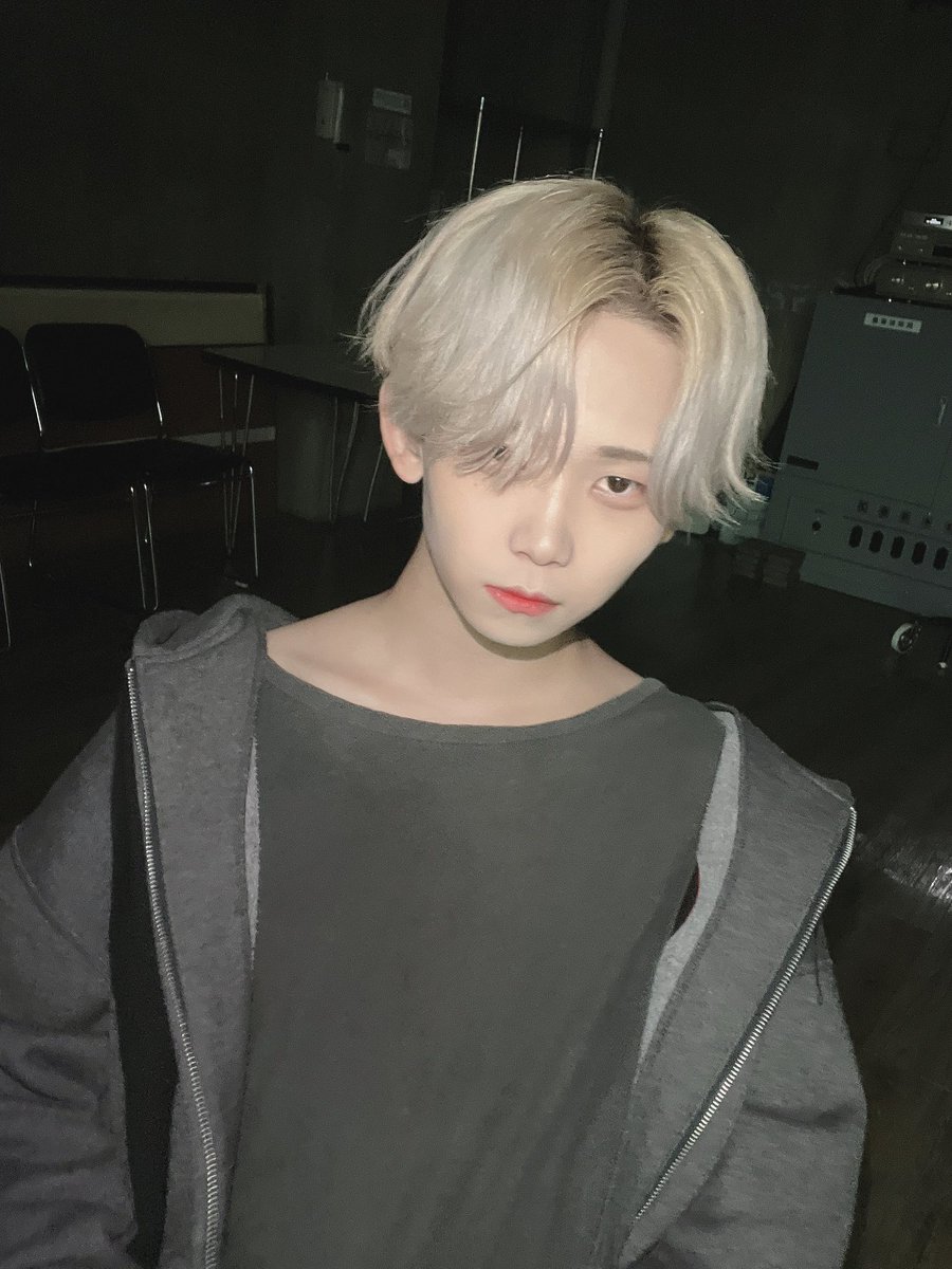masamuneee99's tweet photo. 👋👋 https://t.co/id2E5JngWF