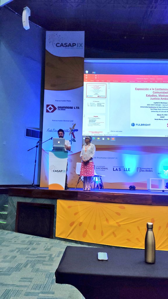 JimenaRivera's tweet photo. "Exposición a la contaminación del aire en comunidades: estudios y motivaciones" a cargo de @drlupitamontoya, en la segunda conferencia magistral en #CASAPIX. Ella es mexicana y doctorada en ingeniería ambiental de Stanford.
#MujeresEnLaCiencia
#CalidadDelAire https://t.co/FXfqOSfEiO