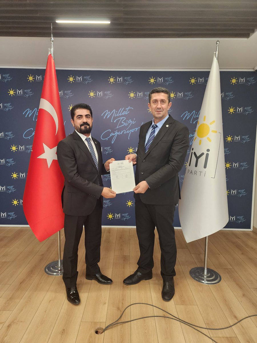 IyiBaskani's tweet photo. İYİ PARTİ ŞIRNAK 28. DÖNEM  MİLLETVEKİLİ ADAY ADAYI OLAN FİKRET BERK'İ TEBRİK EDİYOR VE HAYIRLI OLMASINI DİLİYORUM https://t.co/sTreIanlZJ