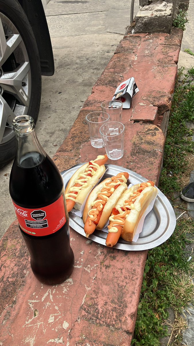 bjorrnx's tweet photo. mira esto! me cura la depresión y todos los males https://t.co/6u3TmUXLpO
