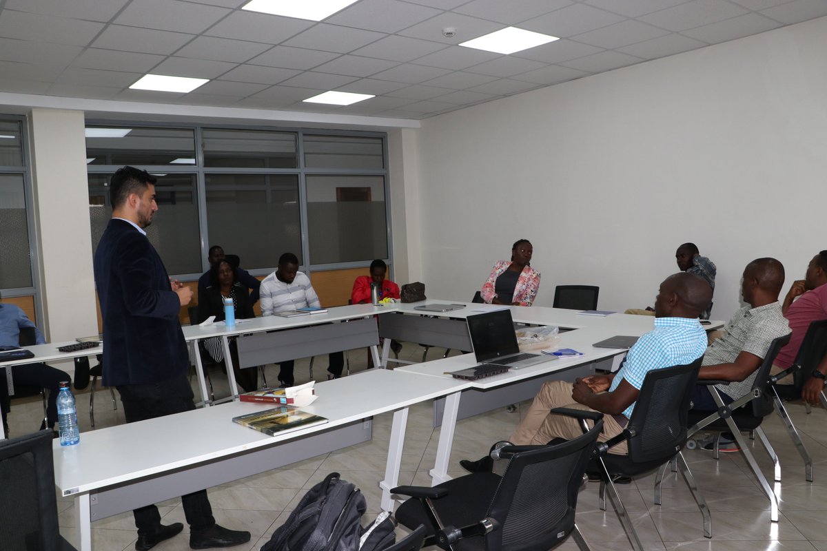 RCMRD_'s tweet photo. The #SERVIResa @RCMRD_  team this afternoon hosted Dr. Miguel Laverde of the #SERVIRSouthEastAsia Hub.  He presented on Water Resources and Related Disasters. Dr. Miguel is the Geospatial Data Scientist at the @ADPCnet https://t.co/lLby9Eo3Uf