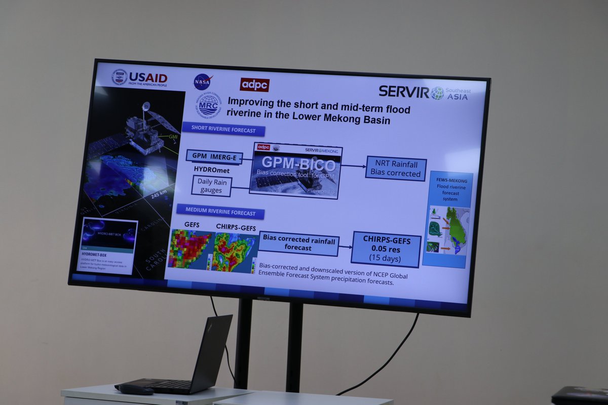 RCMRD_'s tweet photo. The #SERVIResa @RCMRD_  team this afternoon hosted Dr. Miguel Laverde of the #SERVIRSouthEastAsia Hub.  He presented on Water Resources and Related Disasters. Dr. Miguel is the Geospatial Data Scientist at the @ADPCnet https://t.co/lLby9Eo3Uf