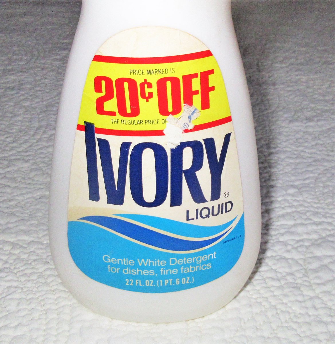 rusticrelics04's tweet photo. NOS Vintage IVORY Liquid Dish Soap Detergent Dishwashing Movie PROP Display https://t.co/iGtVUBBuJM #eBay via
@eBay
#dishes #Kitchen #MovieProps #Advertising #collectible #bottles #Ivory #NOS #DishSoap #Kitsch #90s #Vintage #Display #movieprop #stageprop #Kitchen #Retro #soap https://t.co/5M2wyKSxNy