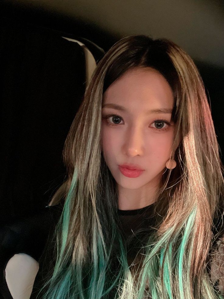 hourlydeukae7's tweet photo. Yoohyeon - #유현 #YOOHYEON #드림캐쳐 #DREAMCATCHER @hf_dreamcatcher https://t.co/21CO28Bjqe