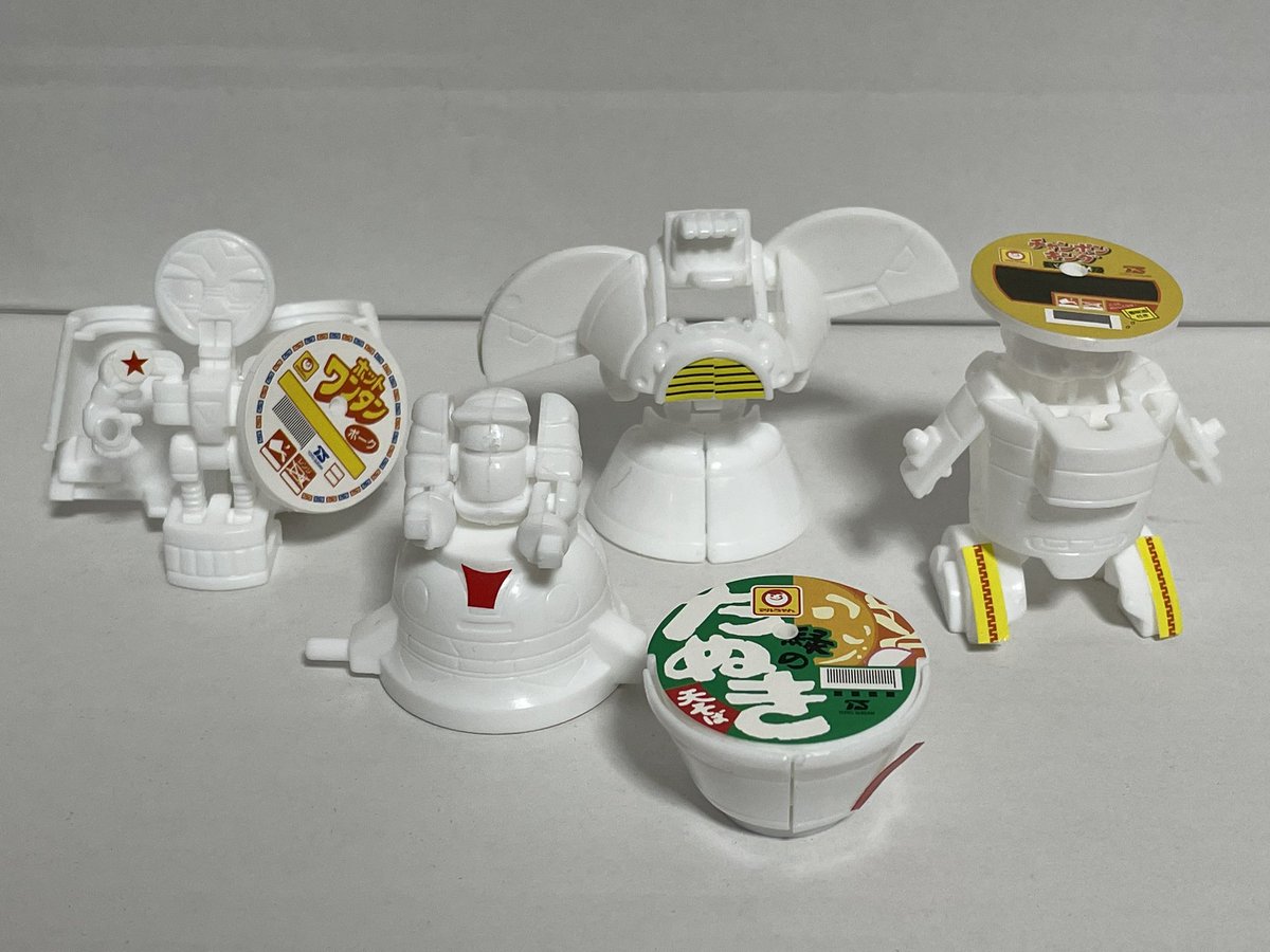 RT @pappykunrobo: 最後に本家との比較とカバヤから出ていたカップメン