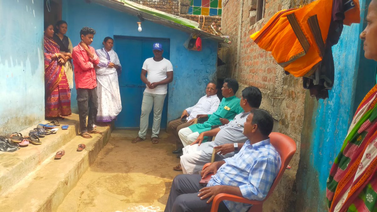 sdpuspendra's tweet photo. Late Padu Bag was a part of our @bjd_odisha family. He will always be remember for his dedication towards our party. 

It's our responsibility to be with the bereaved family so that they don't feel and suffer due to his absence. 
🙏🙏🙏 https://t.co/6FdkOELBCH