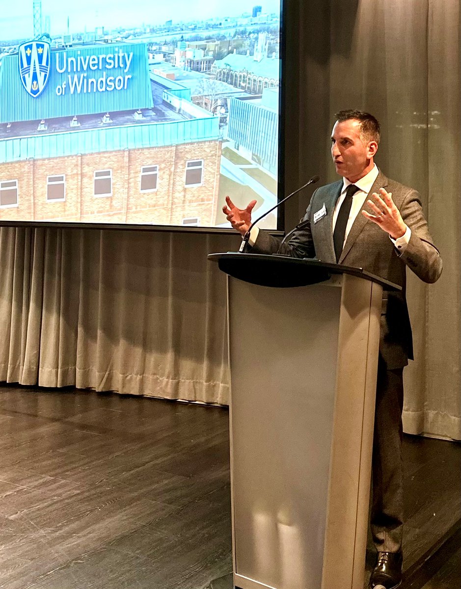 TrevorJonesCKL's tweet image. Recently met with @UWindsor @VincentGeorgie and alumni to support the vision and the school where I got my start! #UWinProud #Lancers