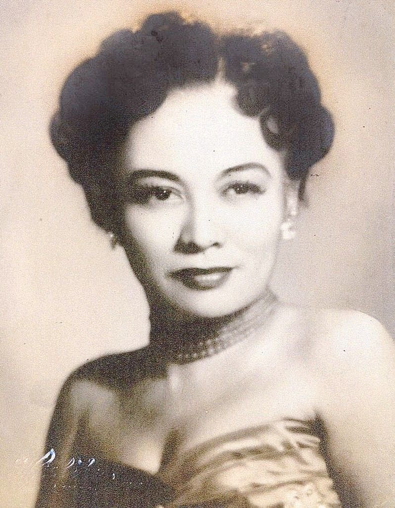 Katy de la Cruz (b. February 13, 1907) was a Filipina jazz vocalist specializing in torch songs. Hailed as 'The Queen of Filipino Jazz' and 'The Queen of Bodabil,' her career endured eight decades. #womeninjazz #FilipinaJazz #musicherstory