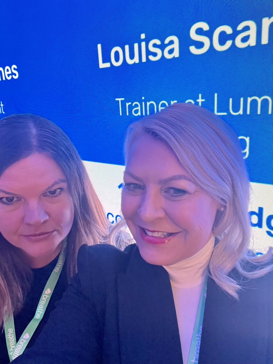 A wonderful start to the day at the @breatheHR People First Conference &amp; Partner Summit 2023 with delicious breakfast smoothies, followed by fantastic talks by keynote speakers Lucy Adamas, Mandy Hickson, Louisa Scanlan and Bruce Daisley!

#peoplefirst #breathehrpartnerawards