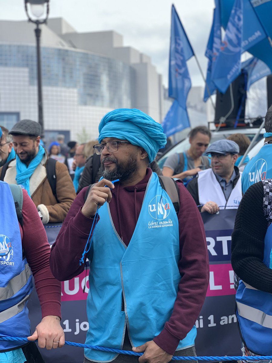 SE_Unsa's tweet photo. 📍 Grosse mobilisation à Paris et dans l’ensemble de la France ! 

Parce que cette réforme des retraites, c’est toujours NON ❌ https://t.co/eeEZRAoFyQ