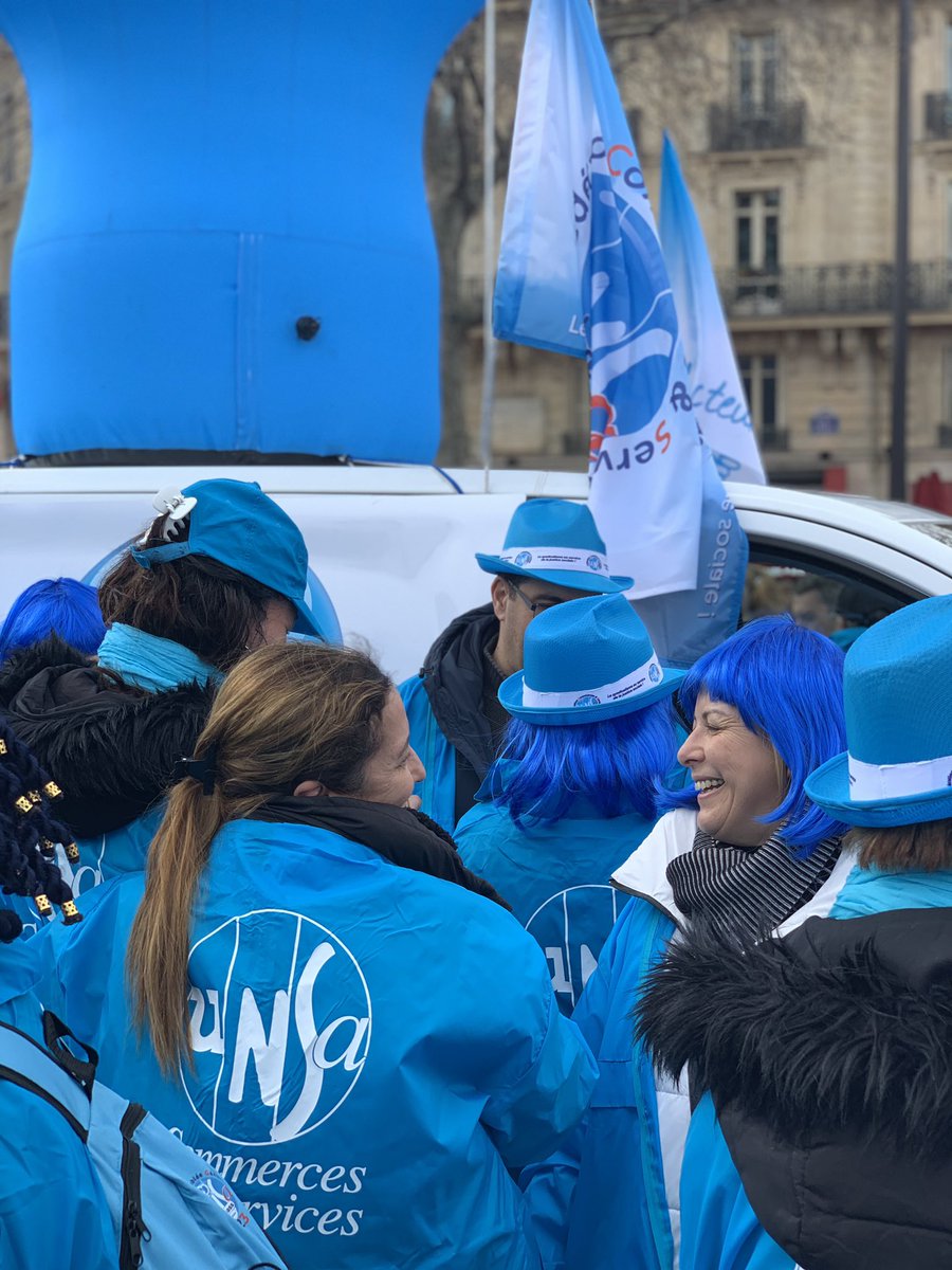 SE_Unsa's tweet photo. 📍 Grosse mobilisation à Paris et dans l’ensemble de la France ! 

Parce que cette réforme des retraites, c’est toujours NON ❌ https://t.co/eeEZRAoFyQ