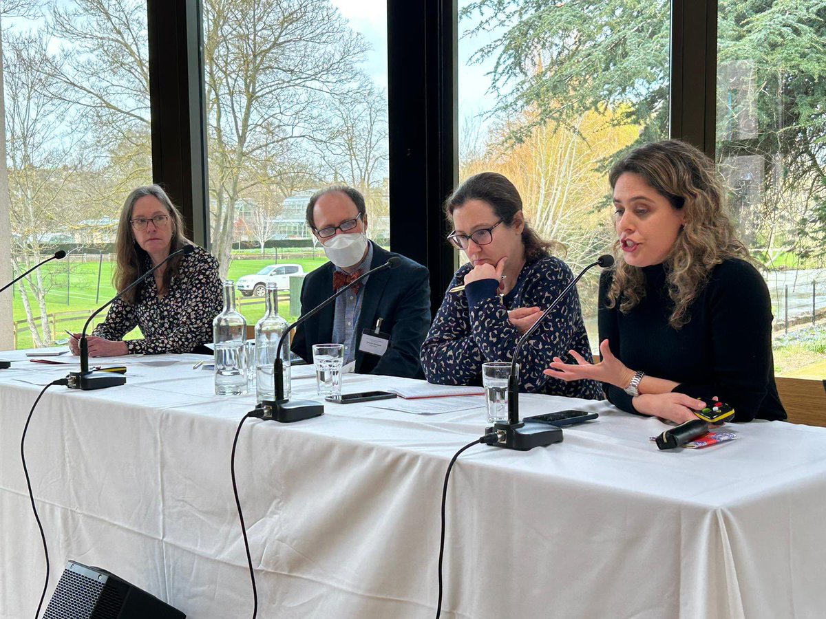 Global Correspondent Banking 1870-2000 (@glocobank) on Twitter photo Bianca Orsi <a href="/BiancalOrsi/">Bianca</a> (<a href="/LeedsBizSchool/">LeedsBusinessSchool</a>) on CBDCs, the international payment system, and the US dollar (with <a href="/Sophia_Kueh/">Sophia Kuehnlenz</a> and <a href="/anninak82/">Annina Kaltenbrunner</a>) #GloCoBank #financialhistory #economichistory #bankinghistory #twitterstorians <a href="/OxfordESH/">Oxford Economic & Social History</a> Bianca Orsi <a href="/BiancalOrsi/">Bianca</a> (<a href="/LeedsBizSchool/">LeedsBusinessSchool</a>) on CBDCs, the international payment system, and the US dollar (with <a href="/Sophia_Kueh/">Sophia Kuehnlenz</a> and <a href="/anninak82/">Annina Kaltenbrunner</a>) #GloCoBank #financialhistory #economichistory #bankinghistory #twitterstorians <a href="/OxfordESH/">Oxford Economic & Social History</a>