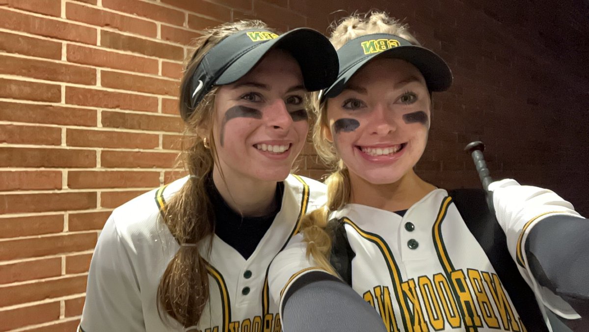 ColleenMiehl's tweet photo. 3rd Place in the Barrington Spring Fling!! Great job to everyone! Can’t wait to see what the rest of the season has for us!! @GBNsoftball @cacini_jr @ABFastpitch https://t.co/AKUsSsFxAo