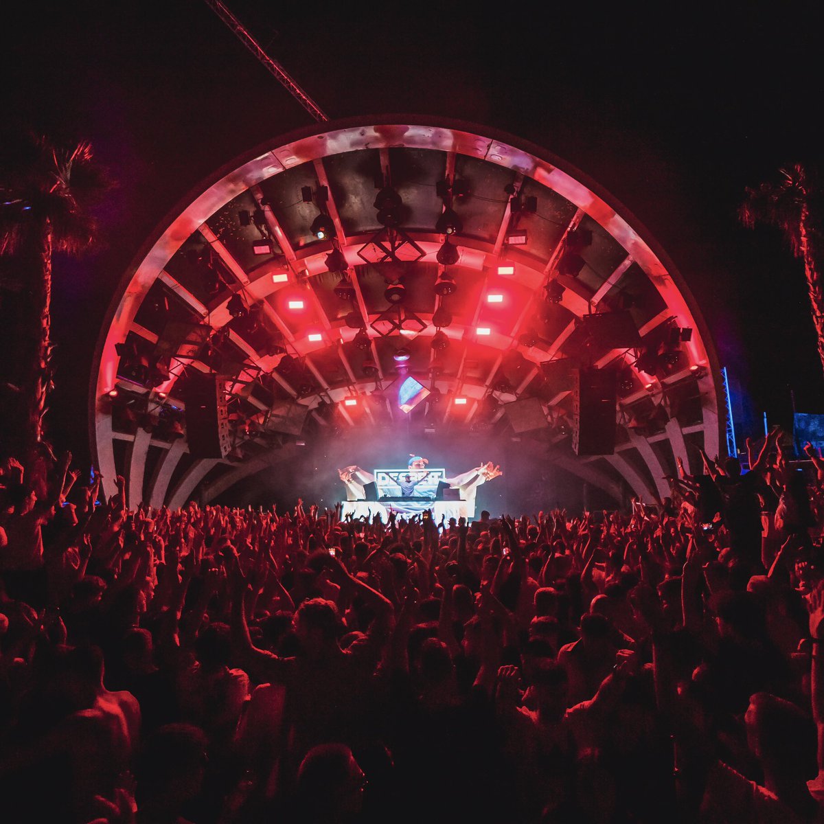 With Lum!x, <a href="/iamgeorgiameek/">Georgia Meek</a> &amp; <a href="/DES3ETT/">DES3ETT</a> on a track you just can't go wrong, keep an eye out for what they've got cooking🔥📈