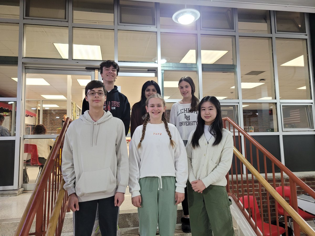 nhrhs1's tweet image. This morning, we held our Student Recognition Breakfast. Students received honors and awards from National Council of Teachers of English and the 2023 DECA Regional Conference. Congratulations to all! #NCTE #NHDECA #StudentAwards