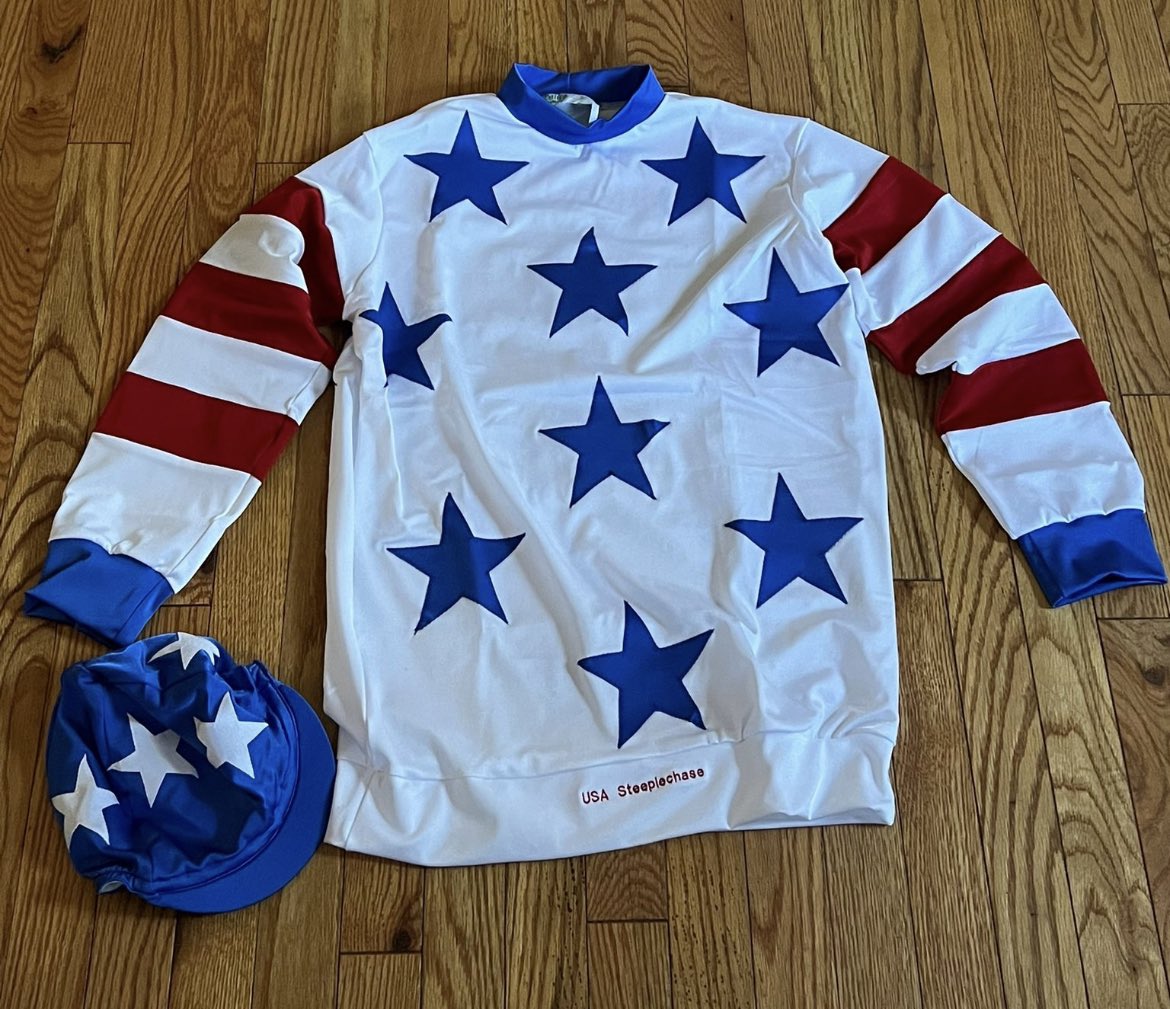 USASteeplechase's tweet photo. Look what just arrived in time for Aiken ❤️
USA! USA! 😉
Thanks to everyone who helped create the silks👌
#KingBubble #USASteeplechase
#JumpRacingUSA https://t.co/rNyxFkqRD2