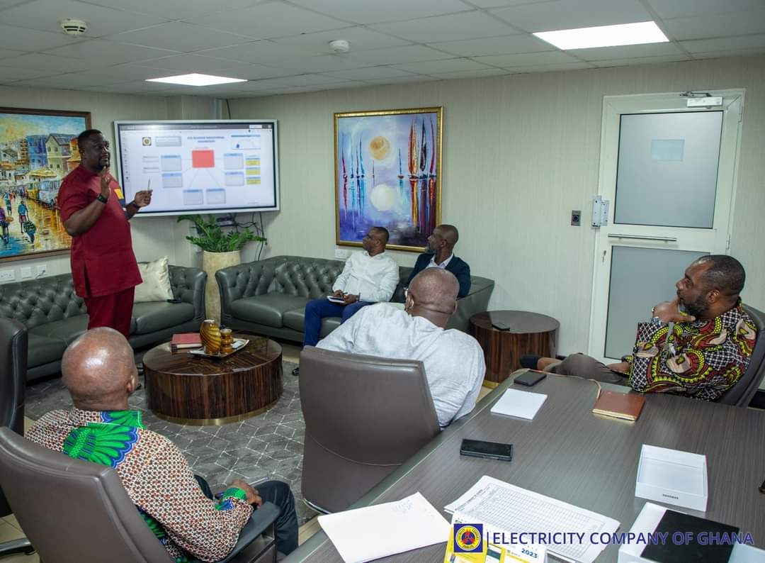 jnbonsu's tweet photo. ECG Managing Director Presentation to Minister of Energy. 
Real Time Revenue Monitoring Dashboard. Built with #Powerbi https://t.co/Gr05RM10ir