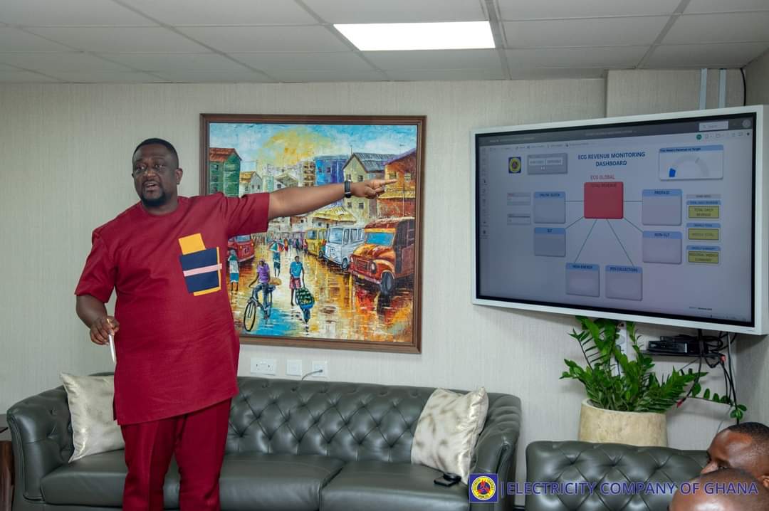 jnbonsu's tweet photo. ECG Managing Director Presentation to Minister of Energy. 
Real Time Revenue Monitoring Dashboard. Built with #Powerbi https://t.co/Gr05RM10ir