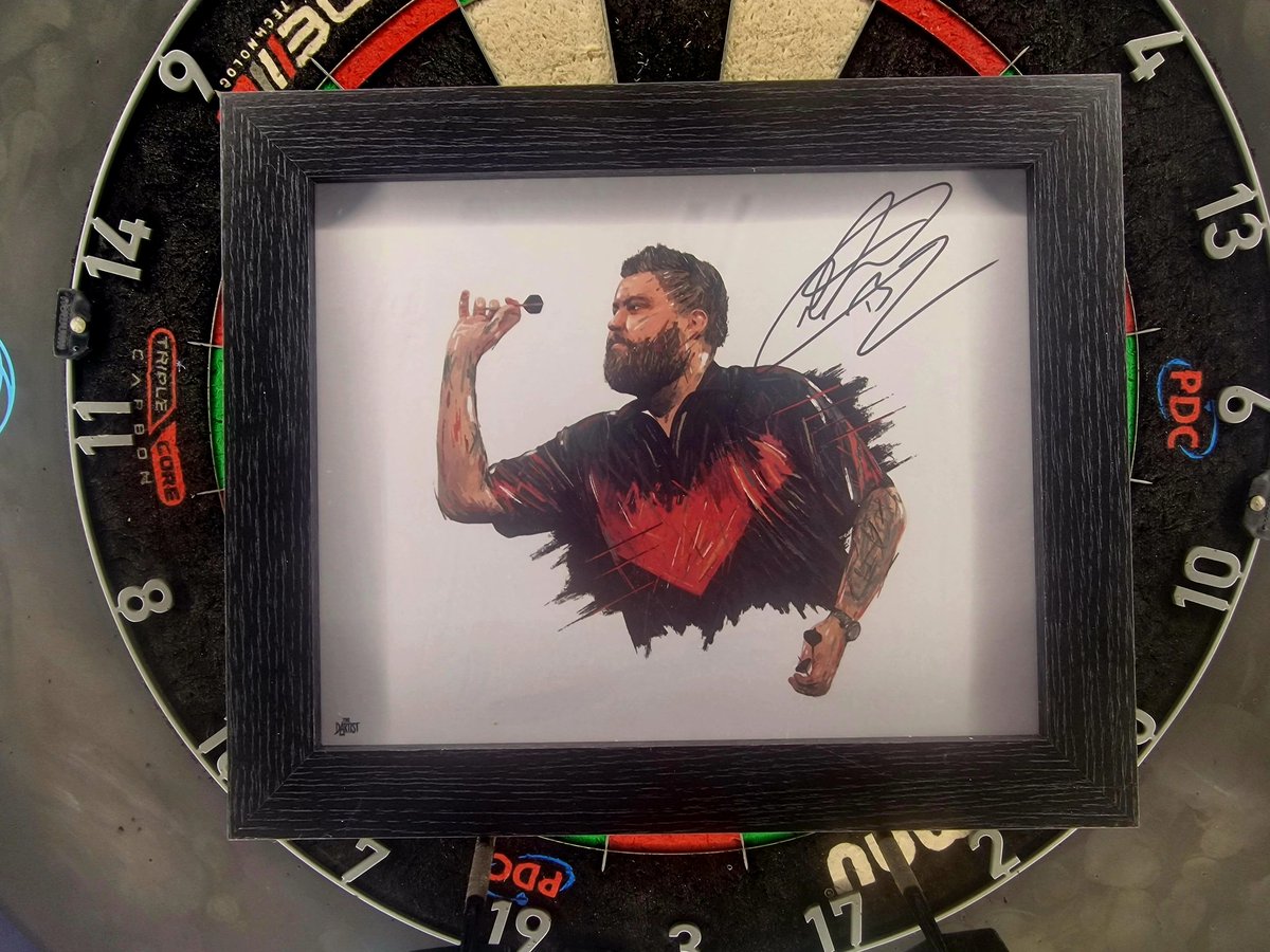 🎯🎨🖌 Giveaway!!! 🖌🎨🎯

10x8 Signed, framed <a href="/TheDartistArt/">The Dartist</a> print of Current PDC World Champion/Number 1 <a href="/Michael180Smith/">Michael Smith</a>.

To Enter simply...

Like ❤️ 

Retweet 🔄

Follow both ➡️ <a href="/Roger180Osborne/">Roger Osborne</a> &amp; <a href="/TheDartistArt/">The Dartist</a> 

Tag your friends 🤝🏻

Good Luck 🎯🤩🙌🏻