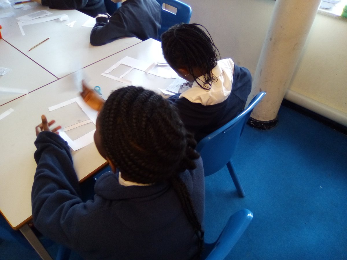 smsm_year5's tweet photo. 5G are learning and creating their own flat-file database. #smsmcomputing https://t.co/qc6oA8qFE8