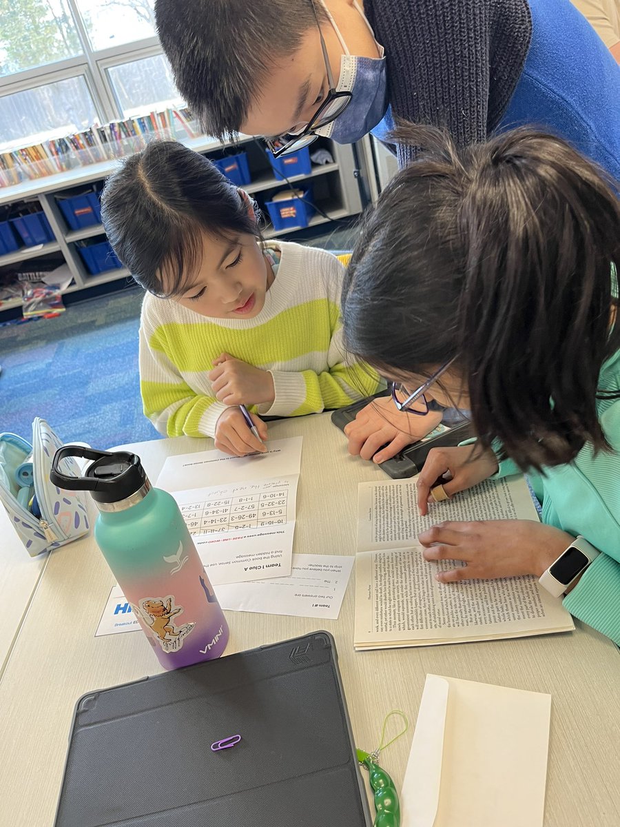 Anna Davis tweet media