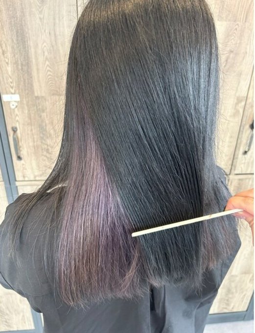 今日美容師さんが撮ってたやつ画像もらってきた
インナーこんなになりました 