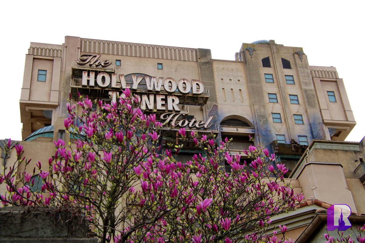 🌸 Spring at the Hollywood Tower Hotel