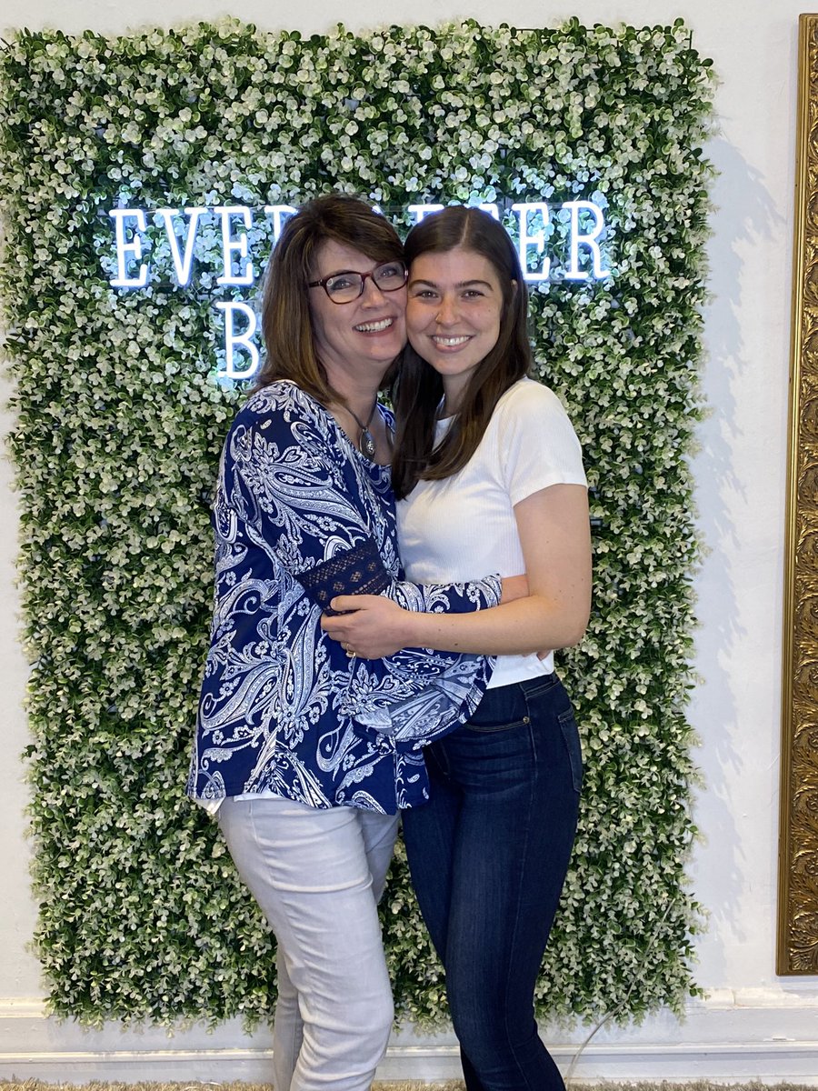 RhondaParris's tweet photo. I GET to be the momma of THIS beautiful lady. Happy Birthday, Alysse Parris. I adore you. We have hugged cheek to cheek in front of the mirror since you were born. Hugs until the end of days💙🎉🎁😎🍫 https://t.co/tEenssovaB