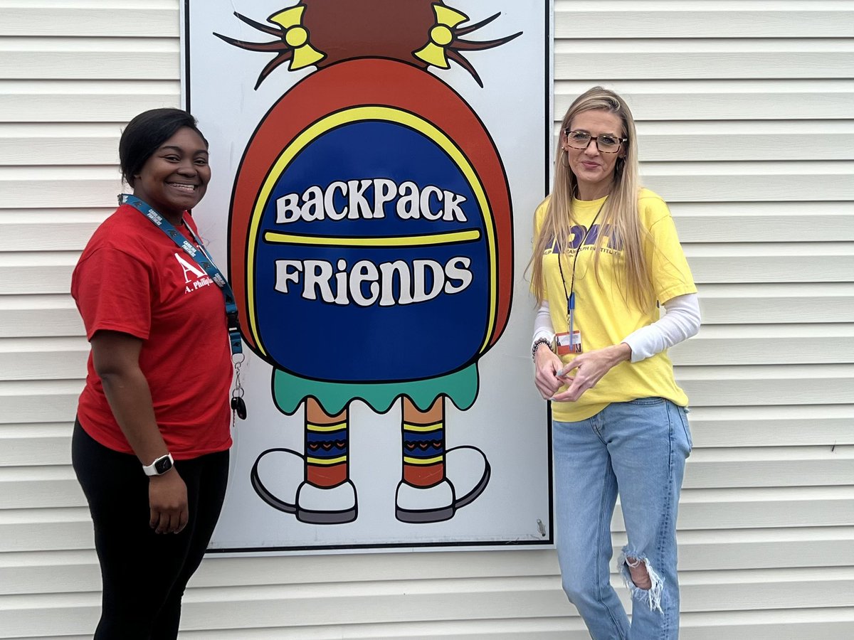 MecklerKristina's tweet photo. We are volunteering at Backpack Friends this morning. This organization ensures that students in Onslow and Carteret who face food insecurity have food to eat when they’re not at school. We are packing 843 bags this morning. #ncapri #ncapref https://t.co/k5UasY0zlt