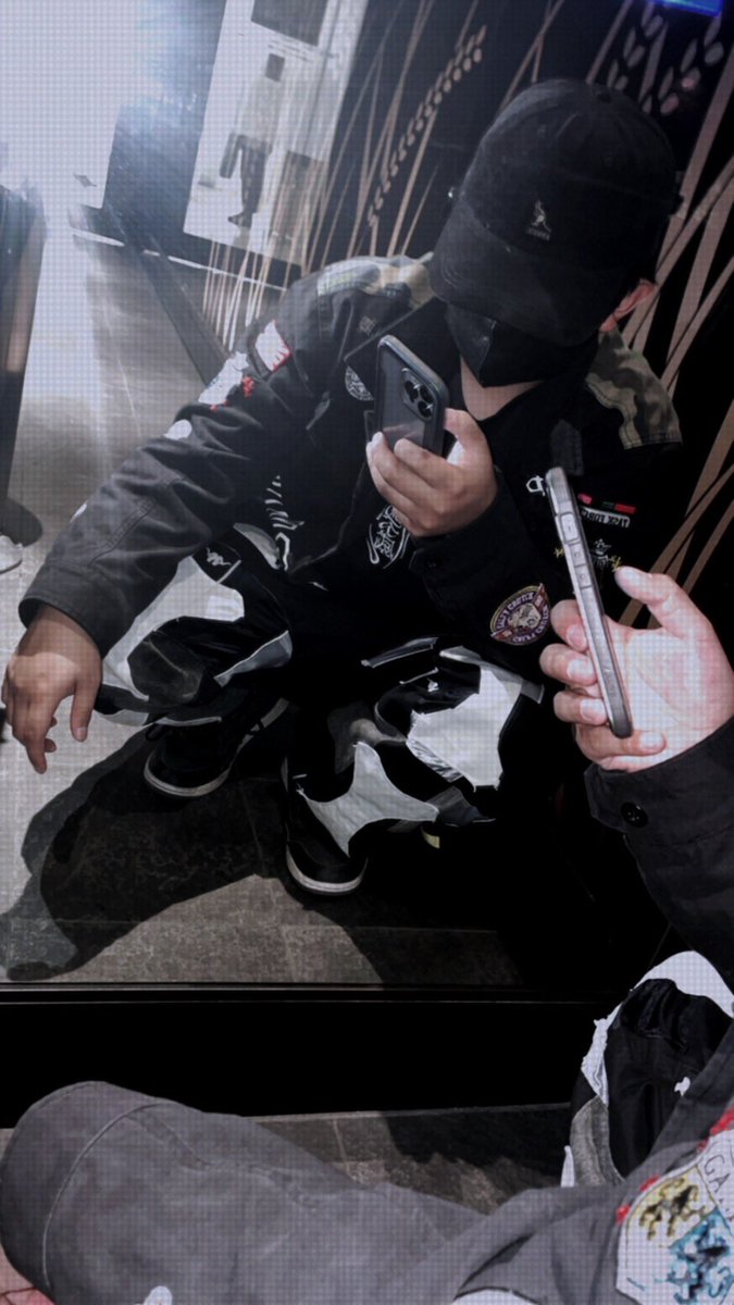 ribon___ST's tweet photo. 本日23日で28歳になりました‼️
これからまた1年頑張るんで
よろしくお願いします✨

5月のバーイベで皆さん待ってます🔥 https://t.co/Su6QXeMkZy