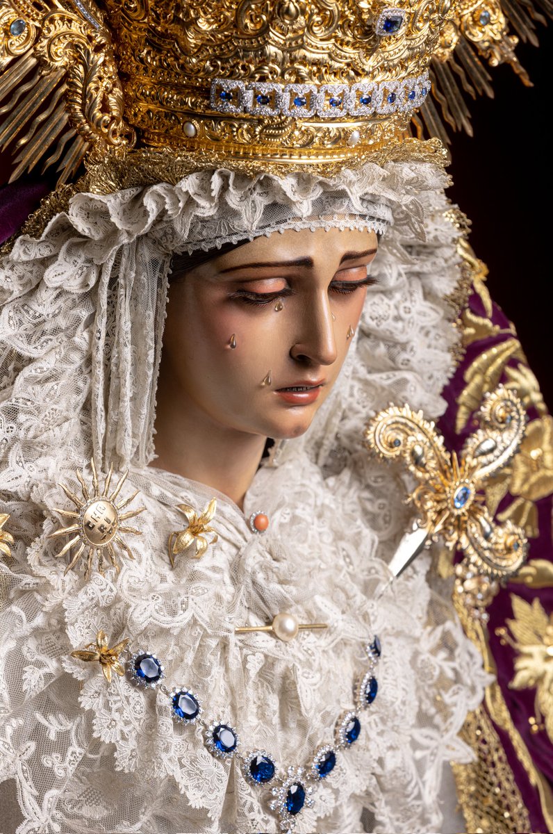 🕯 CULTOS | Hoy, continua el Solemne y devoto besamanos en honor y gloria de la venerada imagen de Santa María del Monte Calvario. #CofradíasMLG

⛪ Ermita del Monte Calvario.
🕰 17:00h. a 19:30h.