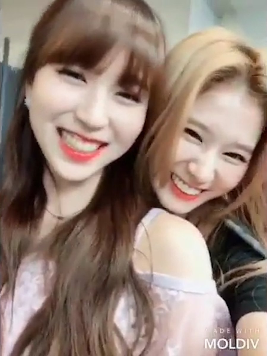 godmitzu's tweet photo. Mina better get all the kisses she wants from her Honey today

#HappyMinaDay #All_Eyes_On_MINA #벚꽃과_함께_피어난_미나의하루 #미나_좋아하는맘_숨기긴싫어 https://t.co/jDZz3ZsnqG