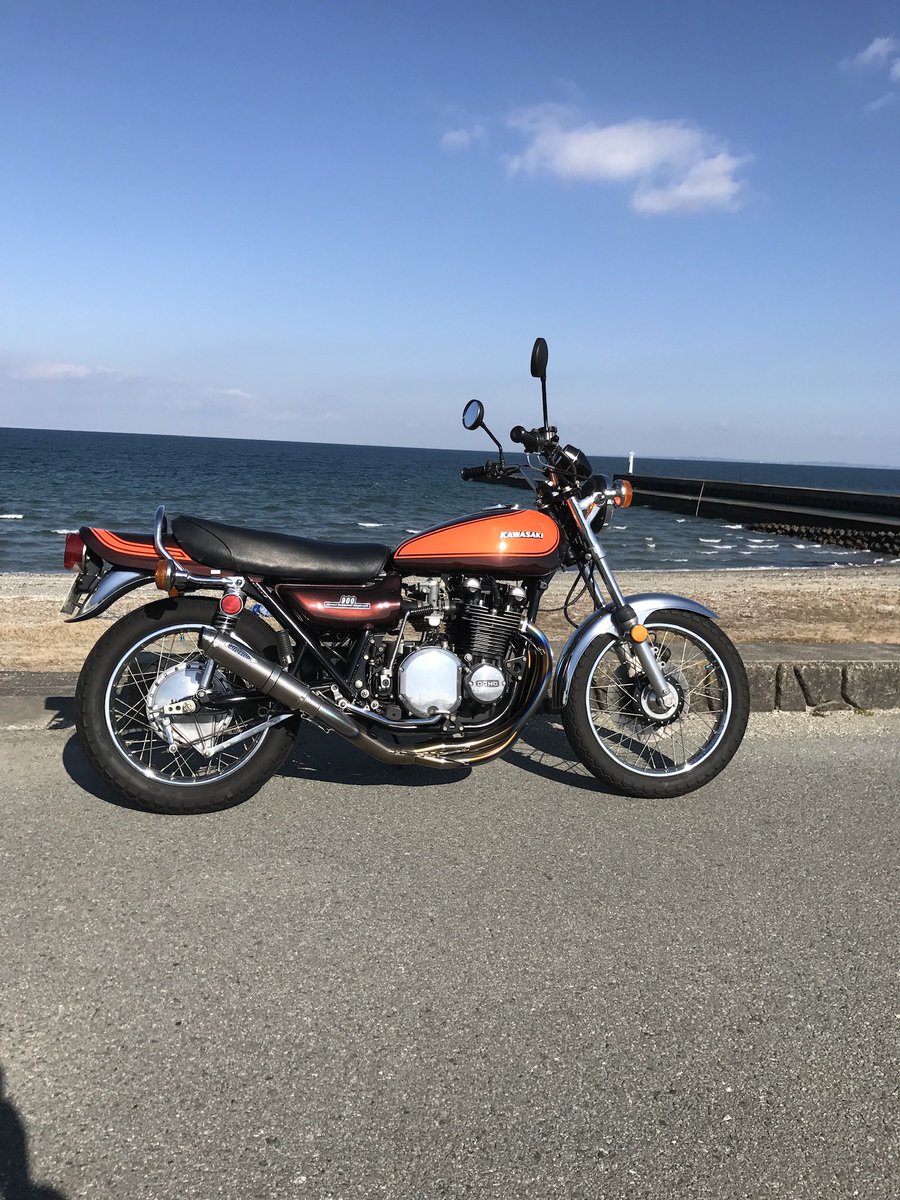 suke_42's tweet photo. 愛車達！

もうちょっとしたら一台増えますw

#旧車
#カワサキ
#ホンダ https://t.co/AIYU6Xw9qd